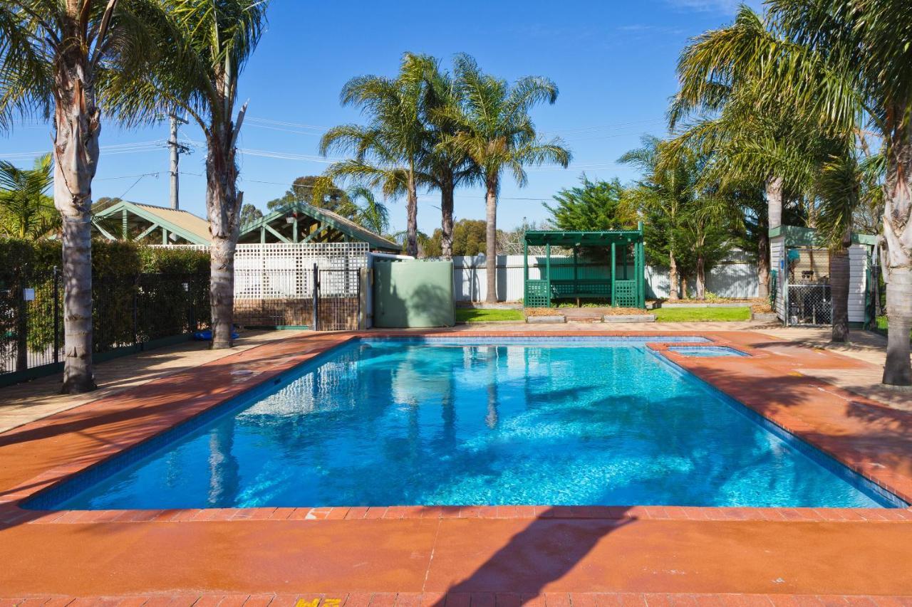 Sandhurst Motel Carrum Downs Exteriér fotografie