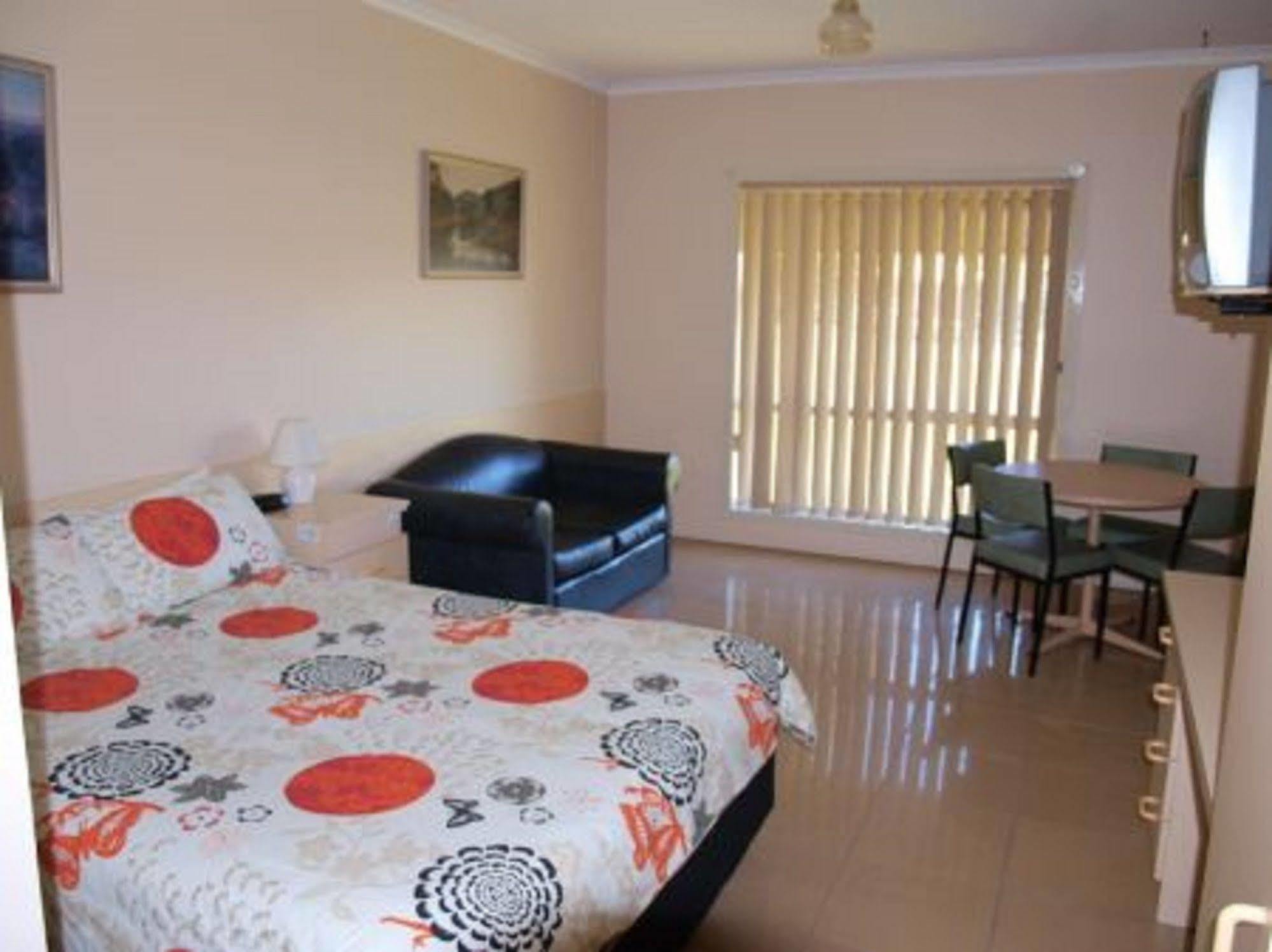 Sandhurst Motel Carrum Downs Exteriér fotografie